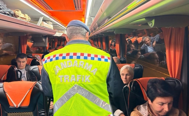 Jandarmadan şehirlerarası otobüslerde emniyet kemeri denetimi