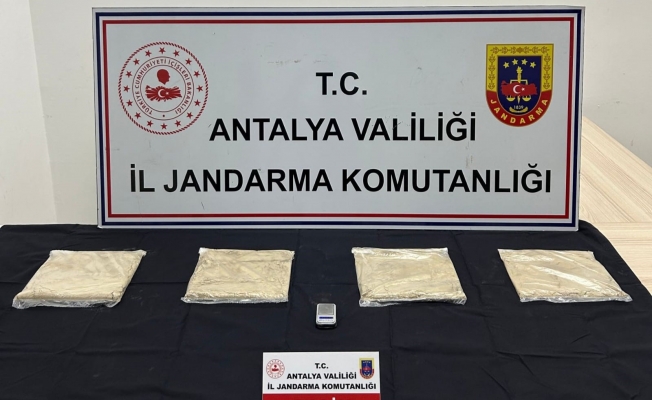 2 kilogram eroin piyasaya sürülemeden ele geçirildi 2 kilogram eroin piyasaya sürülemeden ele geçirildi