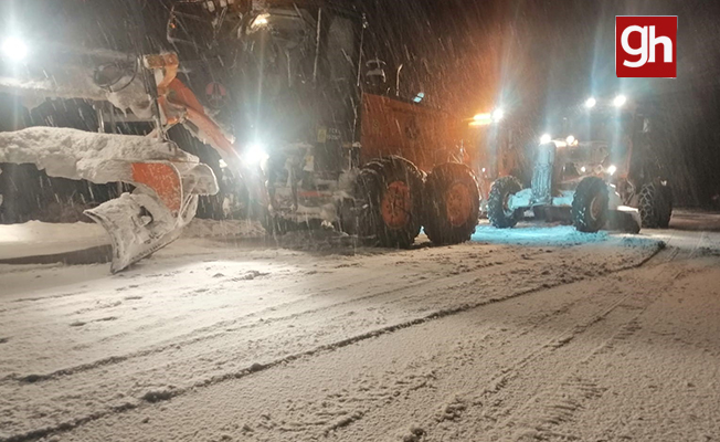 Alacabel'de gece başlayan kar yağışı 10 kilometrelik alanda etkili oldu