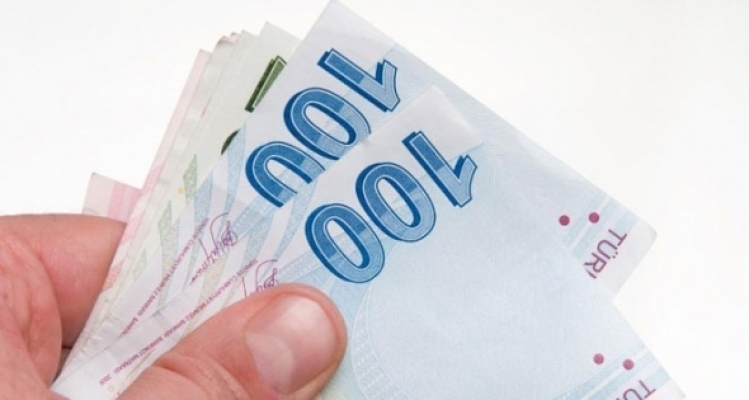 Antalya'da selden etkilenen esnafa 100 milyon lira ilave finansman desteği Antalya'da selden etkilenen esnafa 100 milyon lira ilave finansman desteği