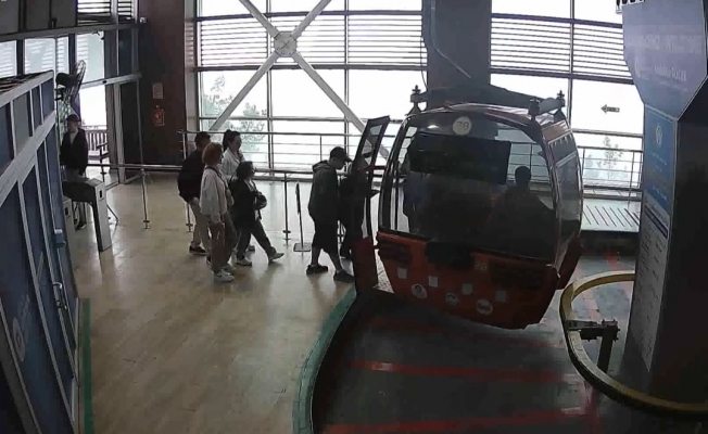Teleferik kazasında güvenlik kamerası görüntüleri, 1 hafta önce savcılık dosyasında yer aldı Teleferik kazasında güvenlik kamerası görüntüleri, 1 hafta önce savcılık dosyasında yer aldı