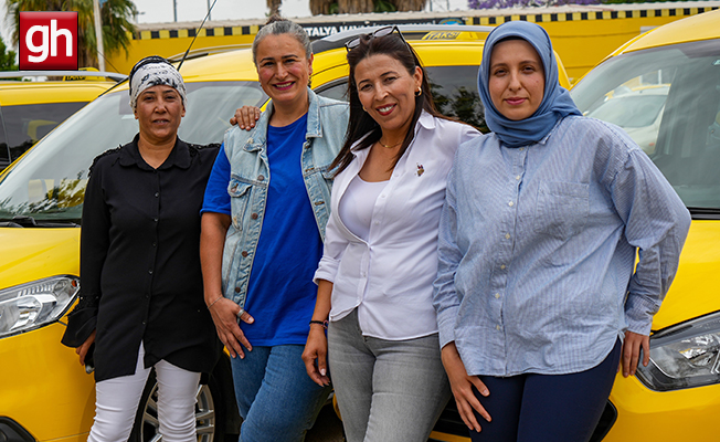  Antalya Havalimanı taksi durağının anne şoförleri