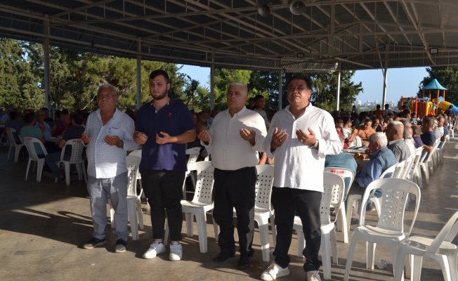 MHP'li Kemal Kara ağabeyi için mevlit okuttu