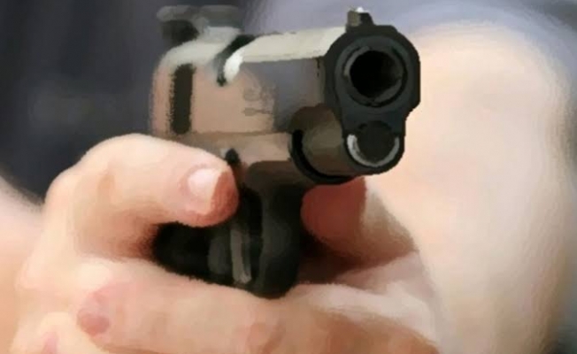 Tartıştığı oğlunu silahla vurarak öldürdü Tartıştığı oğlunu silahla vurarak öldürdü