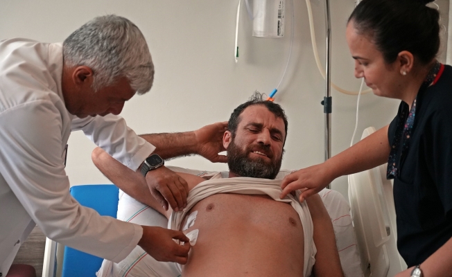 Öksürük ve hapşırık krizine girdi, hastanede hayatının şokunu yaşadı Öksürük ve hapşırık krizine girdi, hastanede hayatının şokunu yaşadı