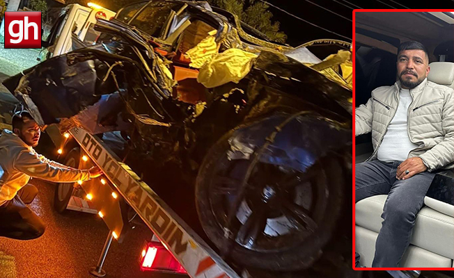 Ağaca çarpan otomobilden sağ çıkamadı! Ağaca çarpan otomobilden sağ çıkamadı!
