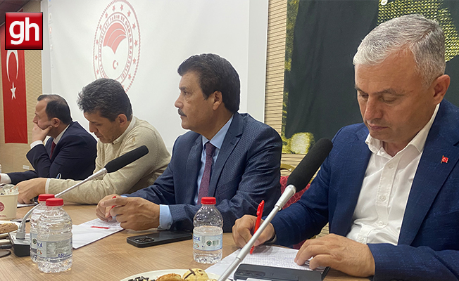 Aksu’nun Sorunları Masaya Yatırıldı: Elektrik, Altyapı ve Eğitim Sorunları Çözüm Bekliyor