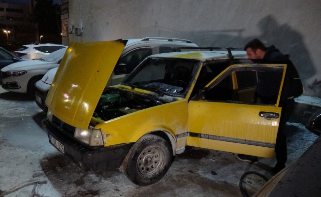 Sağlam bıraktığı aracını küle dönmüş halde buldu Sağlam bıraktığı aracını küle dönmüş halde buldu