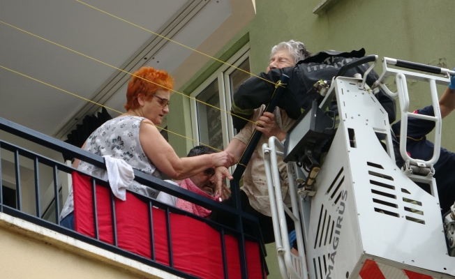  Antalya'da 15 katlı apartmanda can pazarı!
