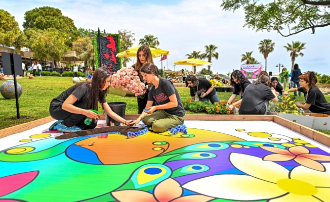 Antalya'da ‘Çiçek Desenleri Günleri' başladı Antalya'da ‘Çiçek Desenleri Günleri' başladı