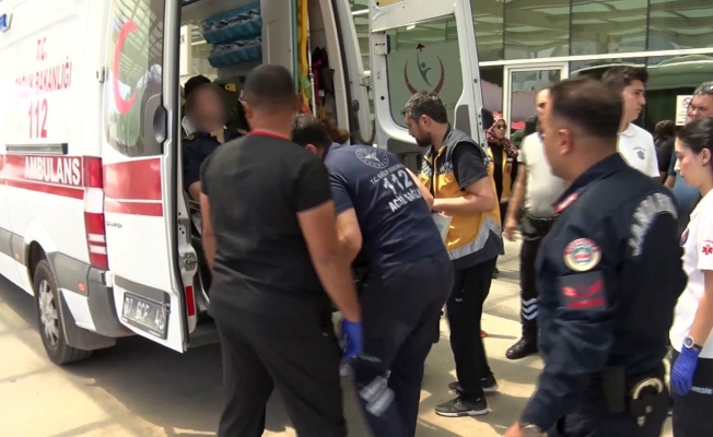 Denize acil iniş yapan helikopterdeki 4 personel Antalya'daki hastanelere sevk edildi Denize acil iniş yapan helikopterdeki 4 personel Antalya'daki hastanelere sevk edildi