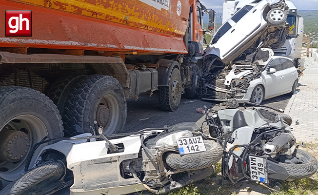 Kamyon yoldan çıktı önüne gelen taşıtı ezdi