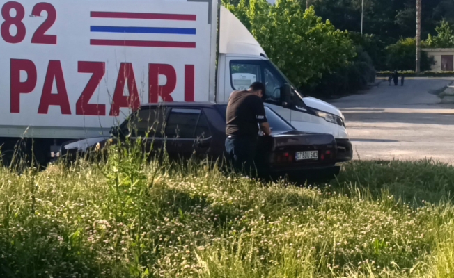 Polisin ‘dur' ihtarına uymayıp kaçan otomobil otların arasında bulundu Polisin ‘dur' ihtarına uymayıp kaçan otomobil otların arasında bulundu