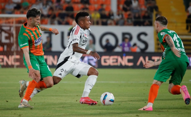 Trendyol Süper Lig: Alanyaspor: 1 - Beşiktaş: 1 Trendyol Süper Lig: Alanyaspor: 1 - Beşiktaş: 1