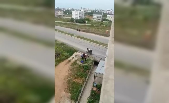 Vatandaşı darbeden polis memurlarına görevden uzaklaştırma Vatandaşı darbeden polis memurlarına görevden uzaklaştırma