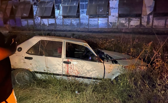Aksu Perge Caddesi’nde Feci Kaza: 19 Yaşındaki motosiklet sürücüsü hayatını kaybetti Aksu Perge Caddesi’nde Feci Kaza: 19 Yaşındaki motosiklet sürücüsü hayatını kaybetti