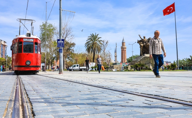  Antalya bayrama hazır