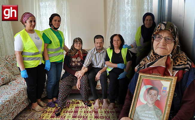 Bayram öncesi şehit annesini duygulandıran hizmet