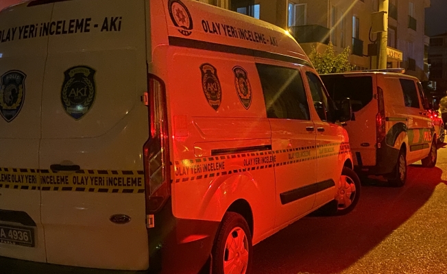 Kapı önündeki kavga cinayetle sonuçlandı: Tartıştığı kadını bıçaklayarak öldürdü! Kapı önündeki kavga cinayetle sonuçlandı: Tartıştığı kadını bıçaklayarak öldürdü!