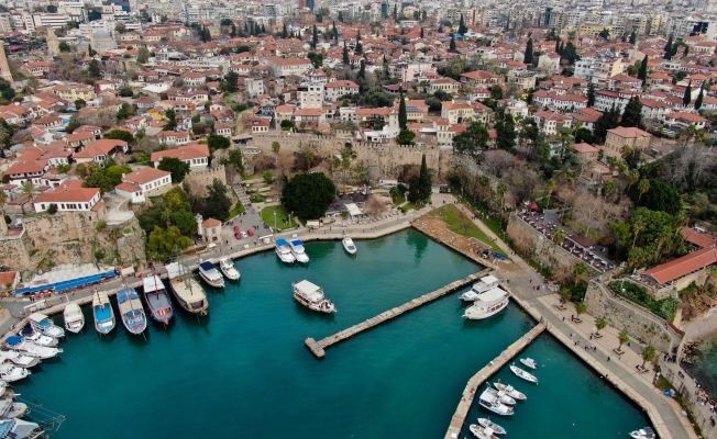 Antalya'da otellerde doluluk beklentinin altında kaldı Antalya'da otellerde doluluk beklentinin altında kaldı