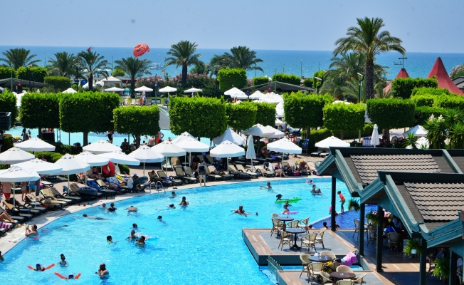Bölgesel krizler turizm hedefini gölgeledi rakam güncellendi