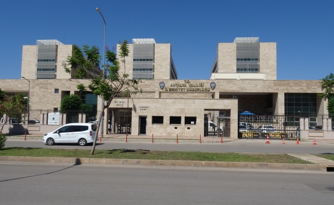 Büyükşehir Belediye Başkanı Muhittin Böcek'in ifadesi alınmaya başlandı Büyükşehir Belediye Başkanı Muhittin Böcek'in ifadesi alınmaya başlandı
