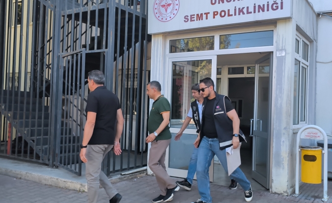 Manavgat Belediye Başkanı Kara, emniyete götürüldü Manavgat Belediye Başkanı Kara, emniyete götürüldü