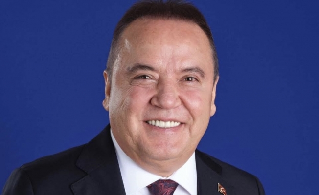 Muhittin Böcek: "Sizi üzecek, başınızı öne eğdirecek hiçbir olayın içinde olmadım" Muhittin Böcek: "Sizi üzecek, başınızı öne eğdirecek hiçbir olayın içinde olmadım"