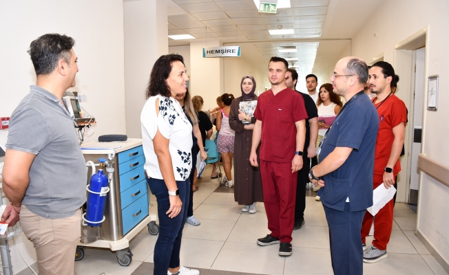 Yeni Başhekim, tüm servislerde durum değerlendirmesi yaptı Yeni Başhekim, tüm servislerde durum değerlendirmesi yaptı