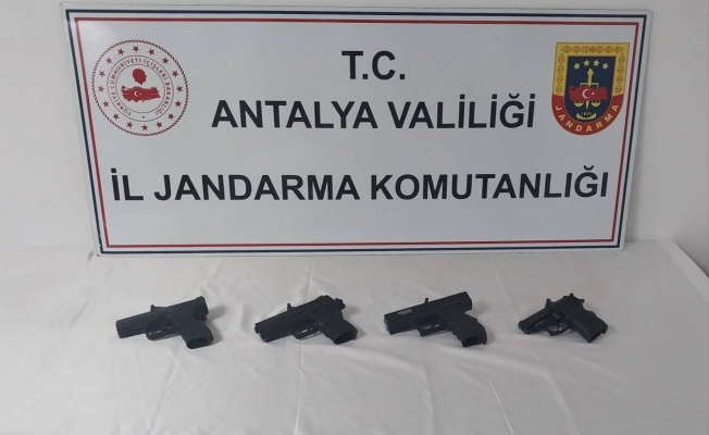 Aksu'da kaçak silah operasyonu! Aksu'da kaçak silah operasyonu!
