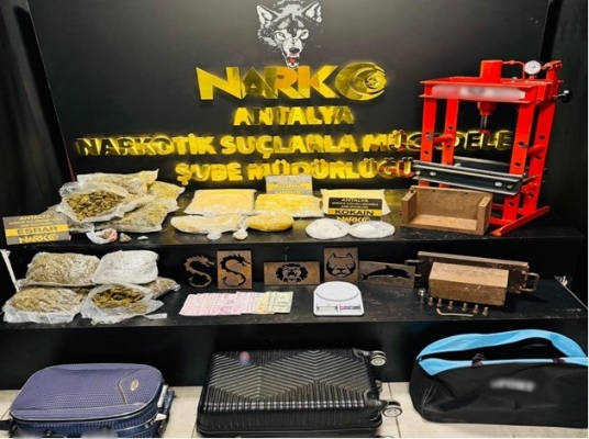 Antalya'da zehir tacirlerine büyük darbe