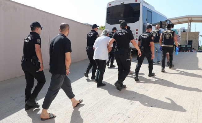 Antalya’da eş zamanlı operasyonda 171 aranan şahıs yakalandı