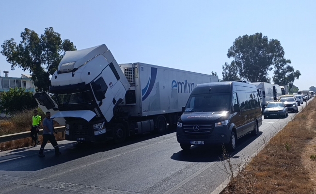 Arıza yapan tır D-400 Karayolu’nda trafiği kilitledi