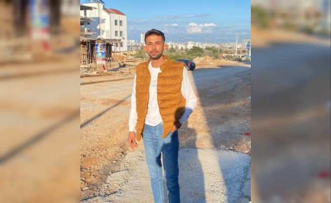 Gençlerin telefonda başlayan tartışması kanlı bitti: 1 ölü, 1 yaralı Gençlerin telefonda başlayan tartışması kanlı bitti: 1 ölü, 1 yaralı