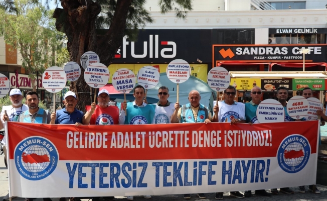 Memur Sen Antalya’da çadır kurup eylem yaptı