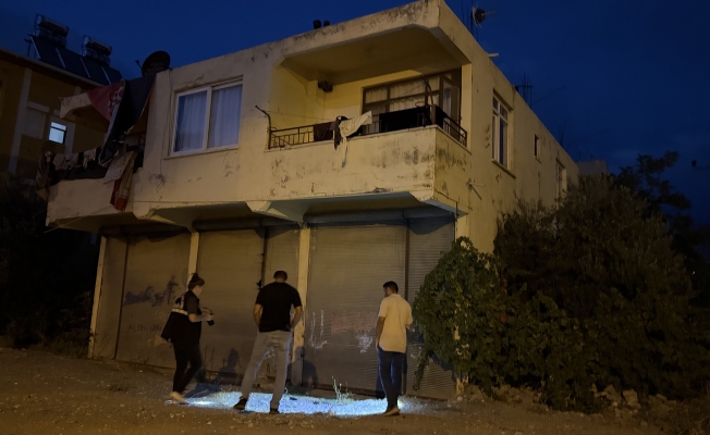 5 metre yükseklikteki balkondan düşüp yaralanan bebek hastanede hayatını kaybetti 5 metre yükseklikteki balkondan düşüp yaralanan bebek hastanede hayatını kaybetti
