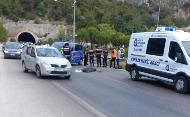Antalya'da motosiklet kazası: 1 ölü