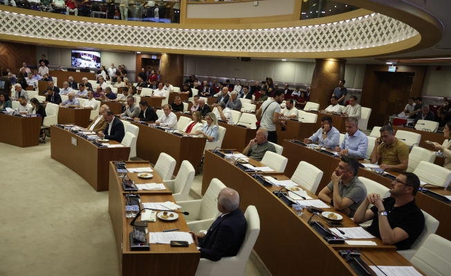 Büyükşehir Meclisi'nde Aksu'da akaryakıt ve servis istasyonu planı kabul edildi