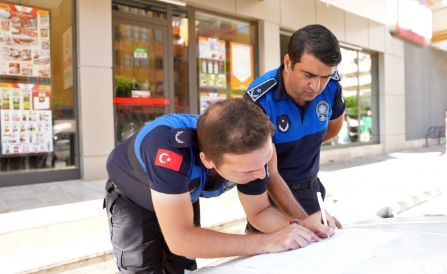 Tarihi geçmiş bebek maması satan 2 market mühürlendi