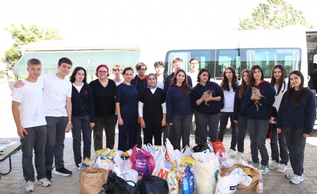 Aksu Belediyesi barınağında öğrencilerden “Sev, sahiplen, koru” mesajı