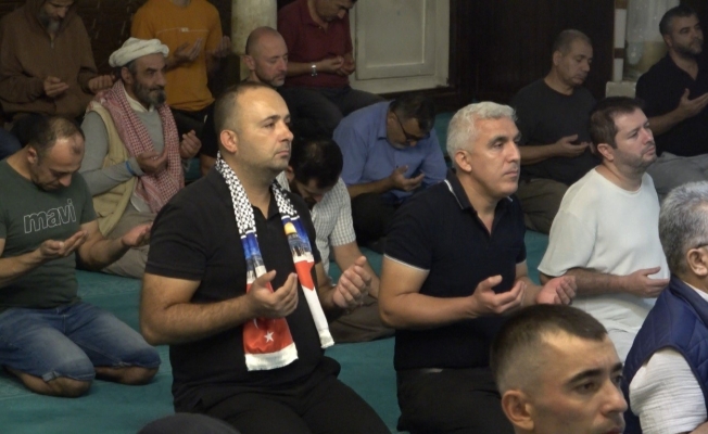 Antalya'da Gazze için dualar edildi Antalya'da Gazze için dualar edildi