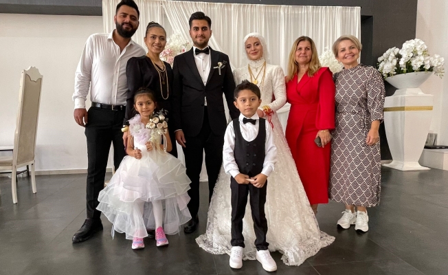 Gelin ve damat şok oldu! Gelin ve damat şok oldu!