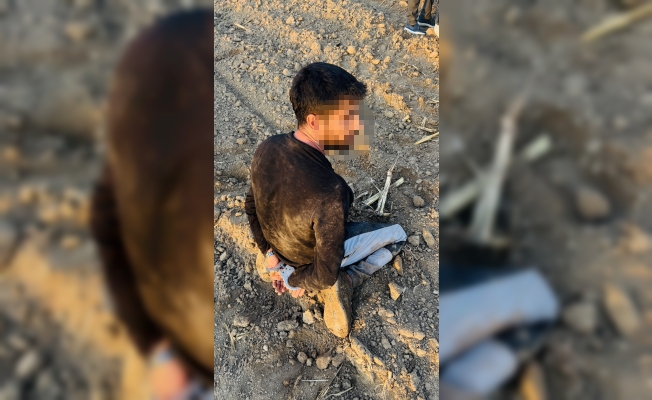 JASAT, uyuşturucu tacirlerini tarlada yakaladı JASAT, uyuşturucu tacirlerini tarlada yakaladı