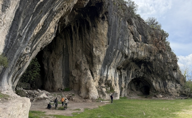 Akdeniz Üniversitesi’nden bilim dünyasına ışık