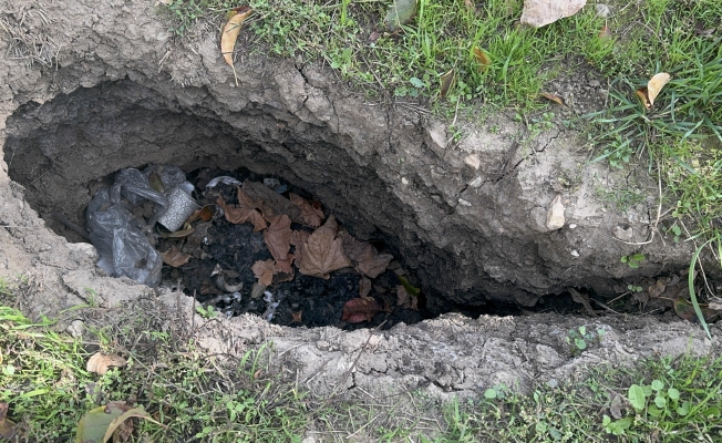 Isparta'da elma bahçelerinde obruklar oluştu!