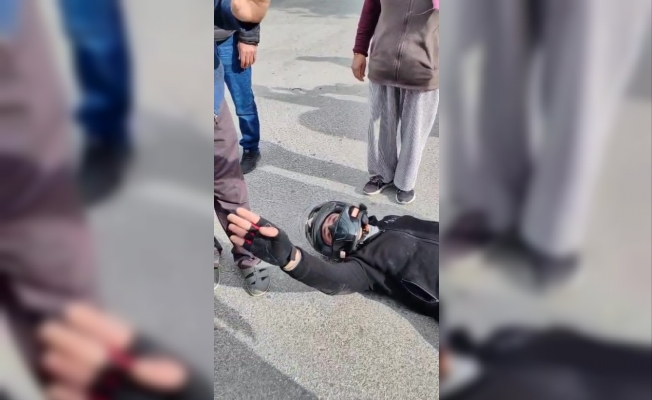 Yaralı hâliyle önce karşı tarafı sakinleştirdi!