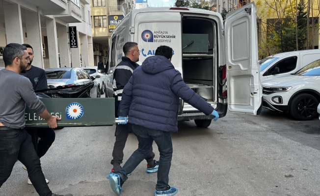 Antalya'da evinde ölü bulunan yaşlı kadının kızı ve erkek arkadaşı tutuklandı