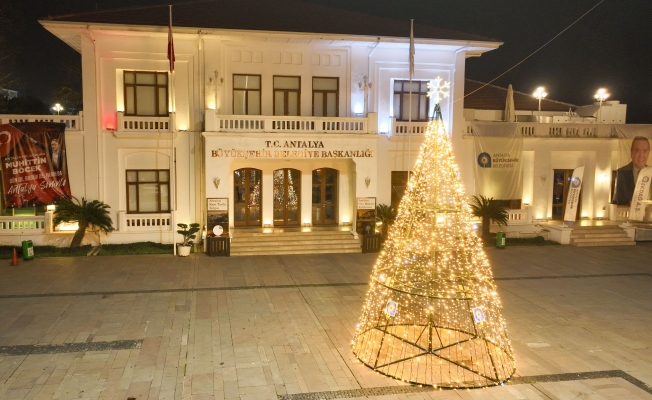  Antalya'yı yeni yıl heyecanı sardı