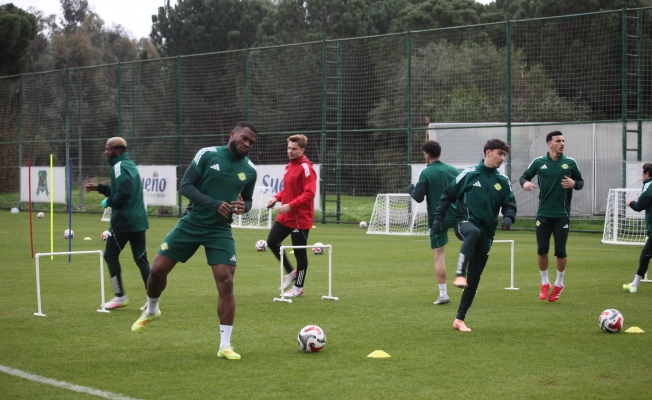 Esenler Erokspor, Antalya'daki devre arası çalışmalarını tamamladı