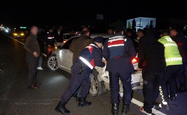 Zincirleme kazada 3 sürücüden 2'si ehliyetsiz 1'i hem ehliyetsiz hem alkollü çıktı